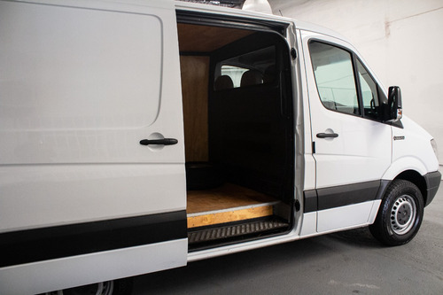 Mercedes-Benz Sprinter 2.1 415 Furgon 3250 150cv Tn V2