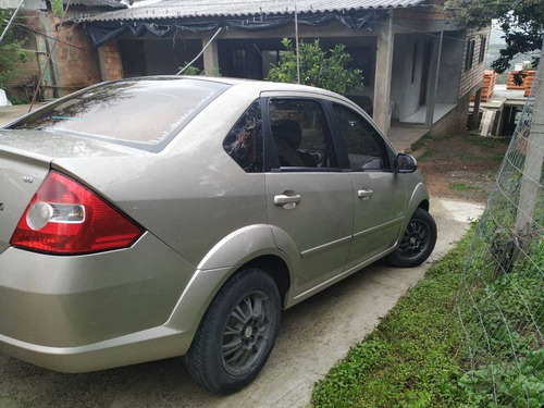 Ford Fiesta Sedan 1.6 Class