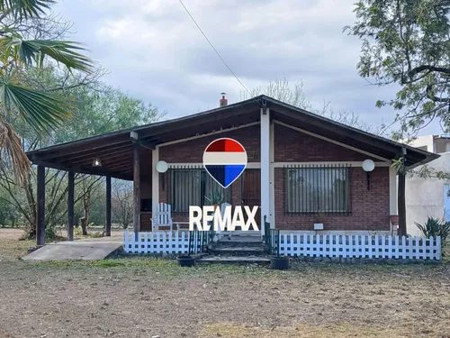 Venta Casa Dos Dormitorios Campo Quijano