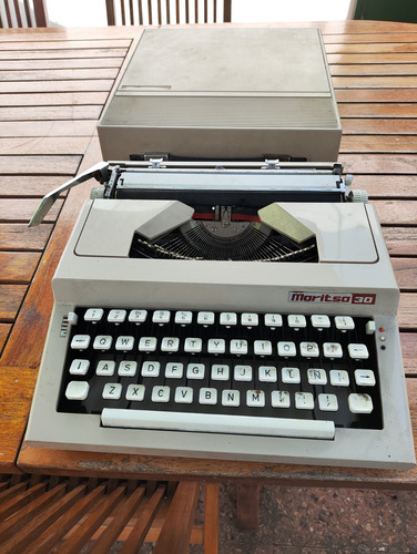 Máquina De Escribir Portátil Maritsa 30 (Usado)