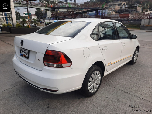 Imagen 5 de 13 de Vw Vento Starline Automatico 2018