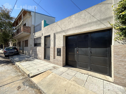 Venta Casa En Mataderos Curityba Al 5100 5 Ambs Con Patio, Garaje Y Terraza.