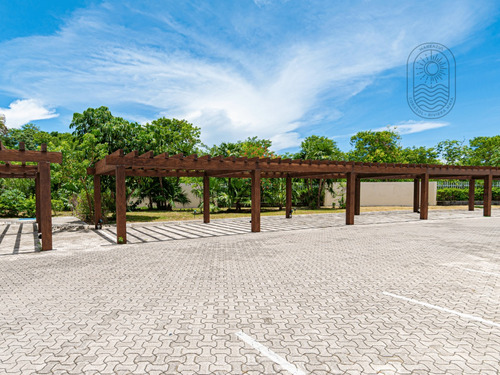 Departamento En Venta En Playa Del Carmen, Quintana Roo, Mareazul, Con Alberca Privada