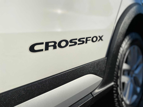 Imagem 7 de 15 de Volkswagen Crossfox 2016 1.6 16v Msi Total Flex I-motion 5p