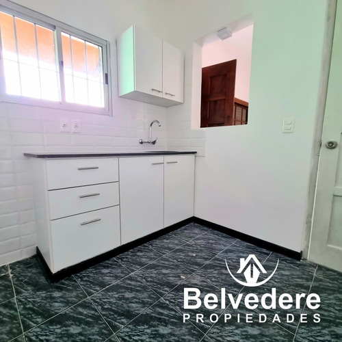 Imagen 4 de 13 de Casa De 2 Dormitorios Living Comedor Cocina Cochera