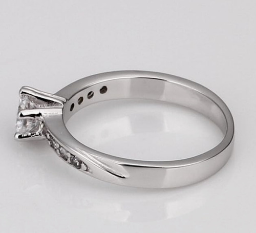 Anillo De Compromiso Elegante Solitario Talla 7