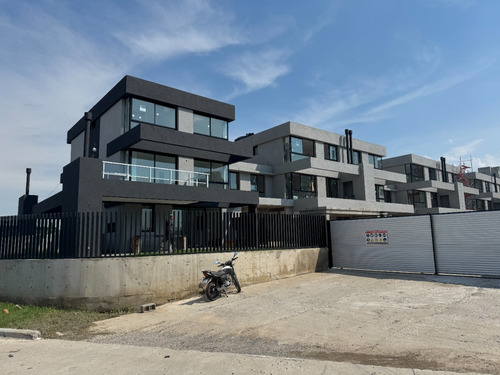 Vendo Por Viaje!! Expectac Triplex T/ Casa 5 O 4 Amb, Pb Jardin Serenity Nordelta