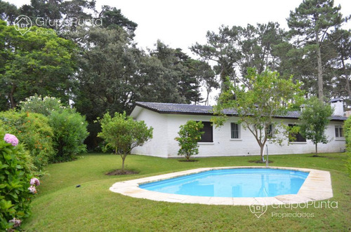 Casa En Venta  - Punta Del Este