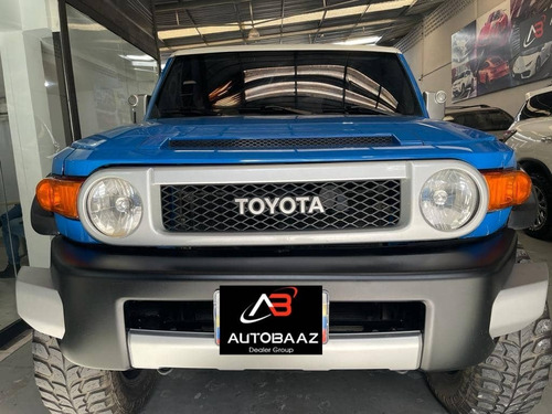 Imagen 2 de 9 de Toyota Fj Cruiser Sincronica 4x4