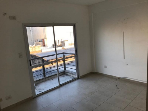 Imagen 6 de 14 de Departamento 3 Ambientes Escucha Ofertas