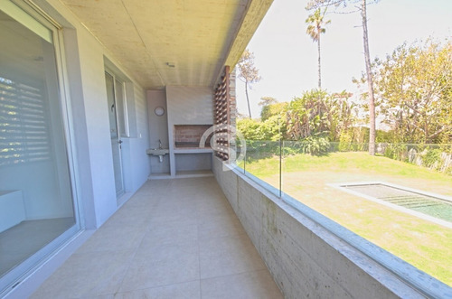 Apartamento En Alquiler - Punta Del Este- Ref: 3633