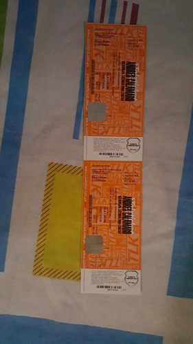 Imagen 2 de 2 de Entrada Platinium Calamaro Tercera Fila