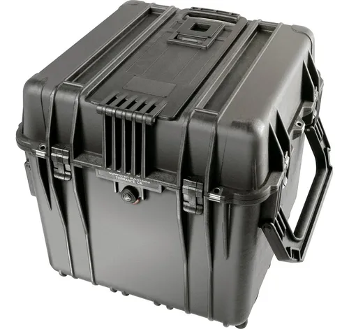 Pelican Estuche Negro No Fm