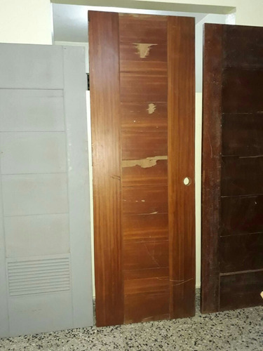 Imagen 6 de 8 de Lote De Puertas Para Gabinetes Y Oficinas En Caoba, Roble Y