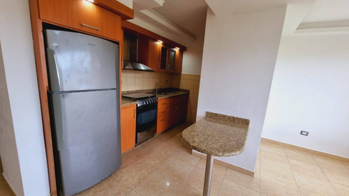 Imagen 8 de 10 de Apartamento En Alquiler Residencias Doral Country Club Sector El Rincón 166419