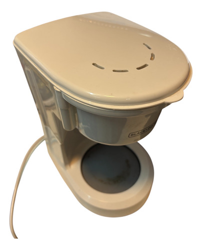 Cafetera Black+decker Usada- Cm0410-ar Sin Jarra Blanco (Usado)