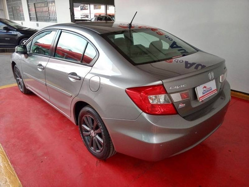 Imagem 6 de 9 de Honda Civic 1.8 Lxs 16v Flex 4p Automático