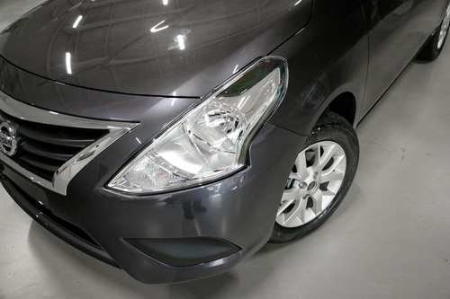 Imagem 2 de 14 de Nissan Versa V-drive 1.6 Plus (flex) (aut)