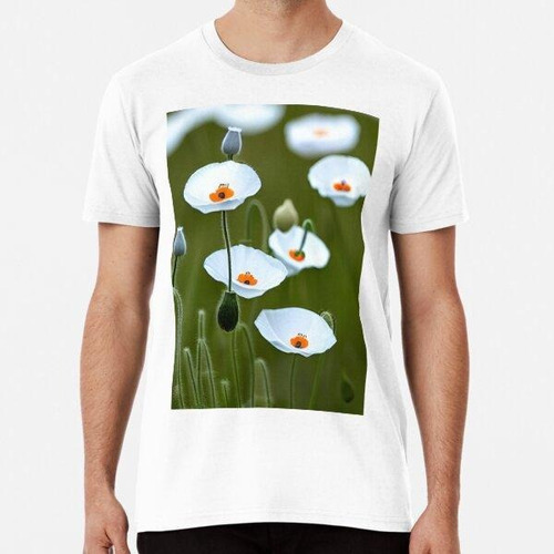 Remera Clean White Poppy Light Green Background Algodon Prem