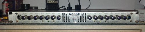Mesa Boogie V-twin Rack Pre-amp Valvular Plateado (Usado)