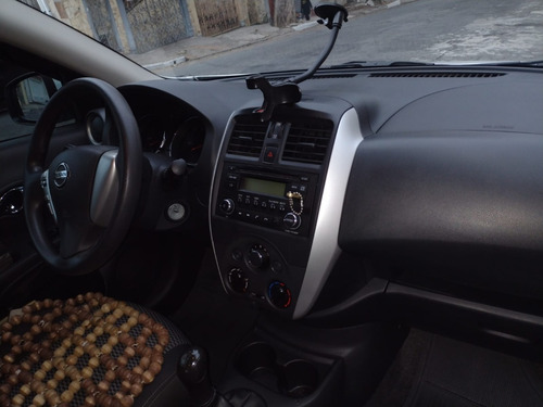Imagem 7 de 15 de Nissan Versa