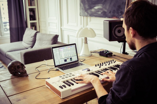 Teclado Midi Arturia Keylab 49 Essential Controlador Usb