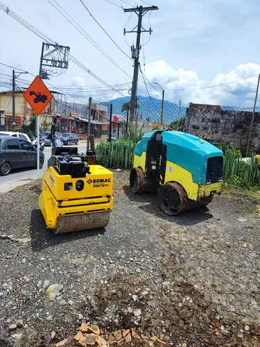 Compactador Bomag Arw65