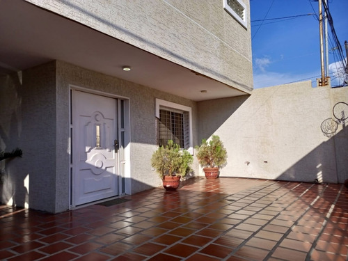 Cv-905 Zona Sur Town House Sierra Maestra San Francisco