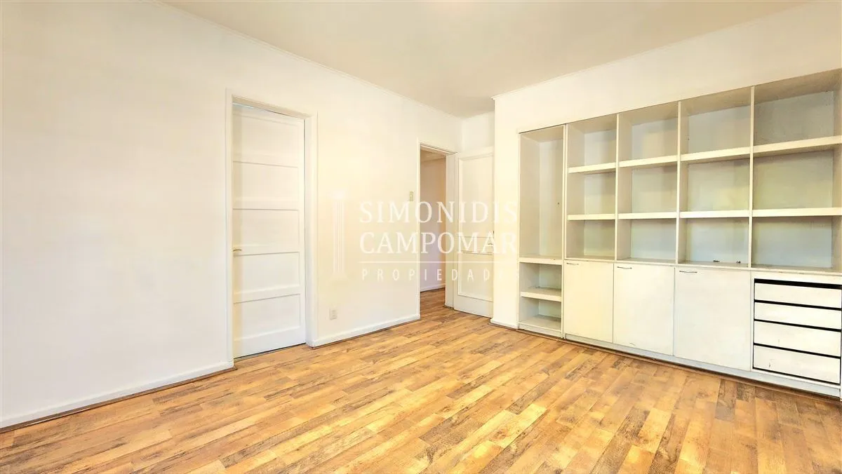 Imagen 4 de 13 de Casa En Venta De 5 Dorm. Las Condes El Golf Metro Tobalaba