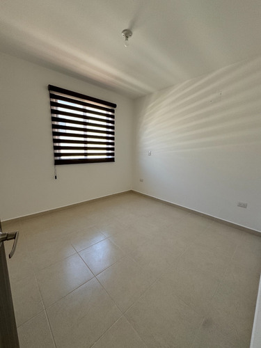 Renta Casa Nueva En Zakia