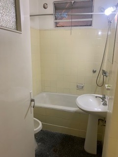 Imagen 9 de 14 de Apto Pb ,doble Ingreso Sirve Consultorio Y/o Vivienda Patio