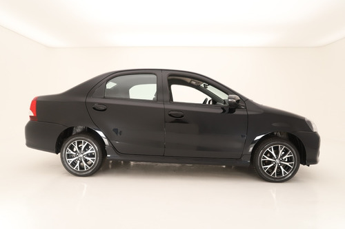 Imagen 4 de 13 de Toyota Etios C/gnc Xls 6mt 4p C/garantía