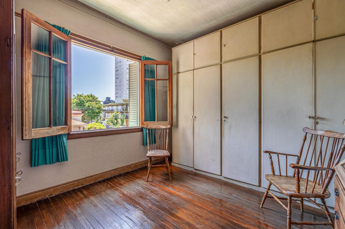 Hermosa Casa De Estilo - Venta - 6 Amb - Jardin - Garage - Suite - Coghlan