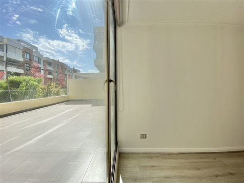 Departamento En Venta De 3 Dorm. En Lo Barnechea