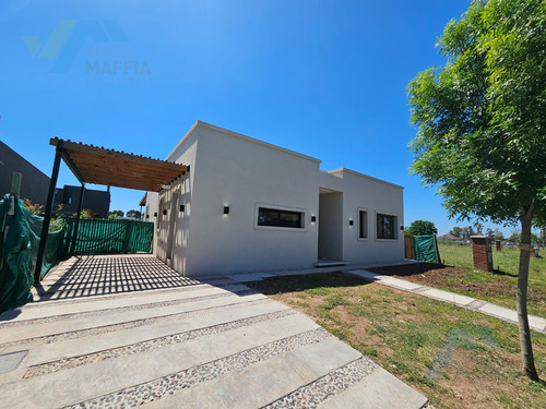 }venta - Hermosa Casa 4 Ambientes En  Santo Tomas