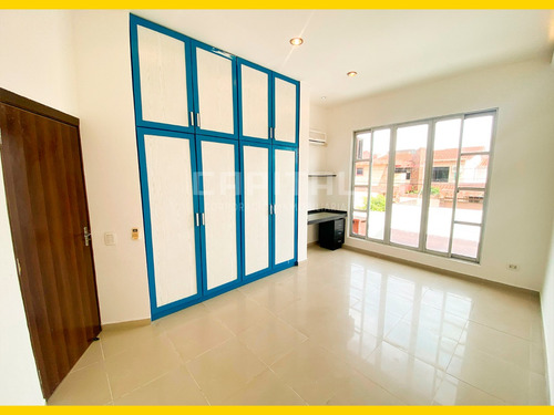 Casa En Venta Zona Oeste Condominio Castilla Real