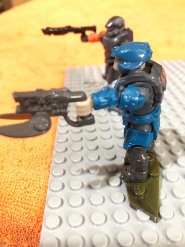 Megabloks Mega Construx Halo Brute Vs Spartan (Usado)