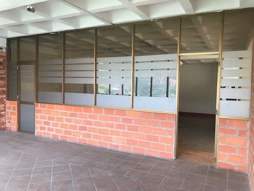 Imagen 13 de 15 de Alquilamos Planta Industrial Urb. Guaicay 505 M2