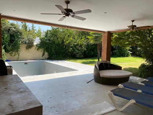 Imagen 9 de 21 de Excelente Casa En Venta En Condominio En Las Condes