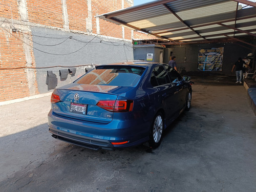 Volkswagen Jetta 2.0 Tdi L4 T Diesel Nave B A C At