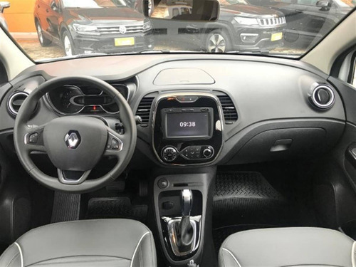 Imagem 7 de 8 de Renault Captur 2.0 16v Hi-flex Intense Automático
