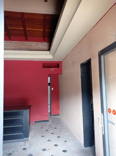 Imagen 2 de 13 de Excelentes Locales Comercial Y Apartamento En Barrio Obrero