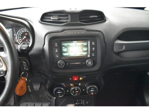 Imagem 4 de 13 de Renegade 1.8 16v Flex Longitude 4p Automático