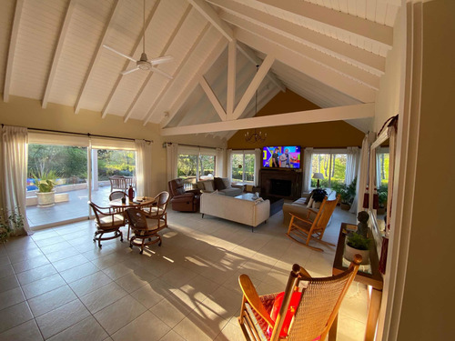 Imagen 7 de 12 de Mansión En Barrio Golf Punta Del Este Alquiler Y Venta