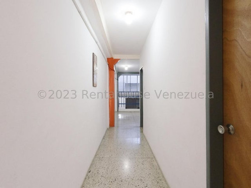 %# Edificio En Venta Con Grandes Oportunidades Para Invertir Al Centro- Este De Barquisimeto #$% Kenlimar Nieto 24-4370 &%$#