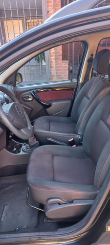 Renault Sandero Stepway 1.6 Confort 105cv