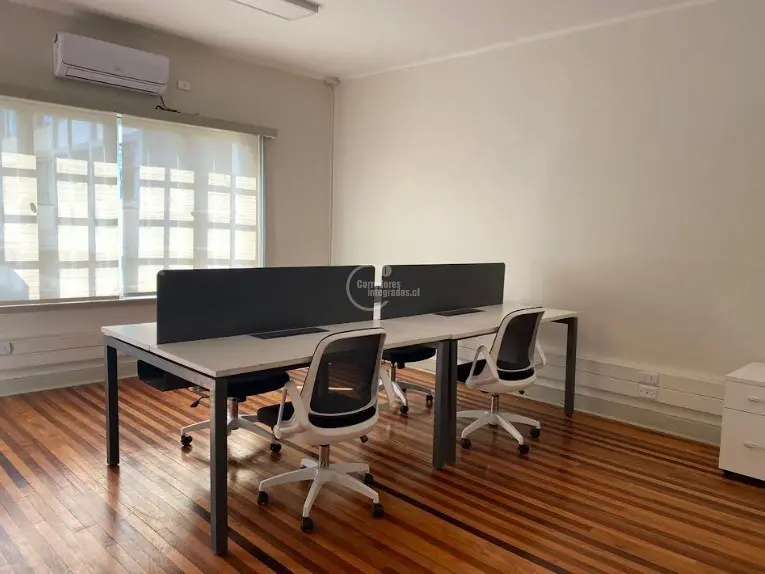 Imagen 4 de 19 de Casa En Arriendo De 8 Dorm. En Providencia