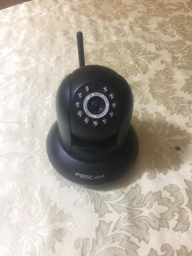 Cámara Remota Foscam Modelo 19821p Wifi (Usado)