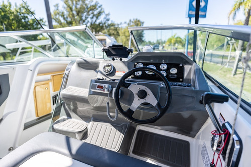 Imagen 3 de 12 de Aqualum Sur 27 -con Motor Volvo 300hp Day Cruiser