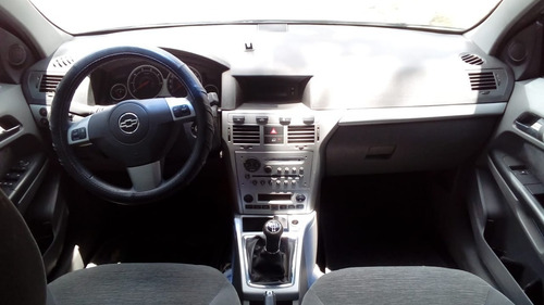 Chevrolet Vectra 2.0 Elegance Flex Power 4p